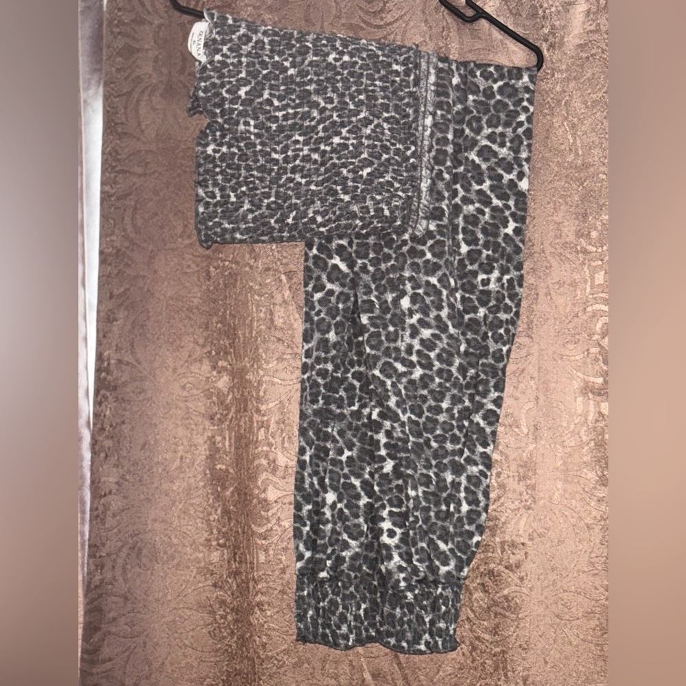 2 peice boutique brand comfy cotton outfit